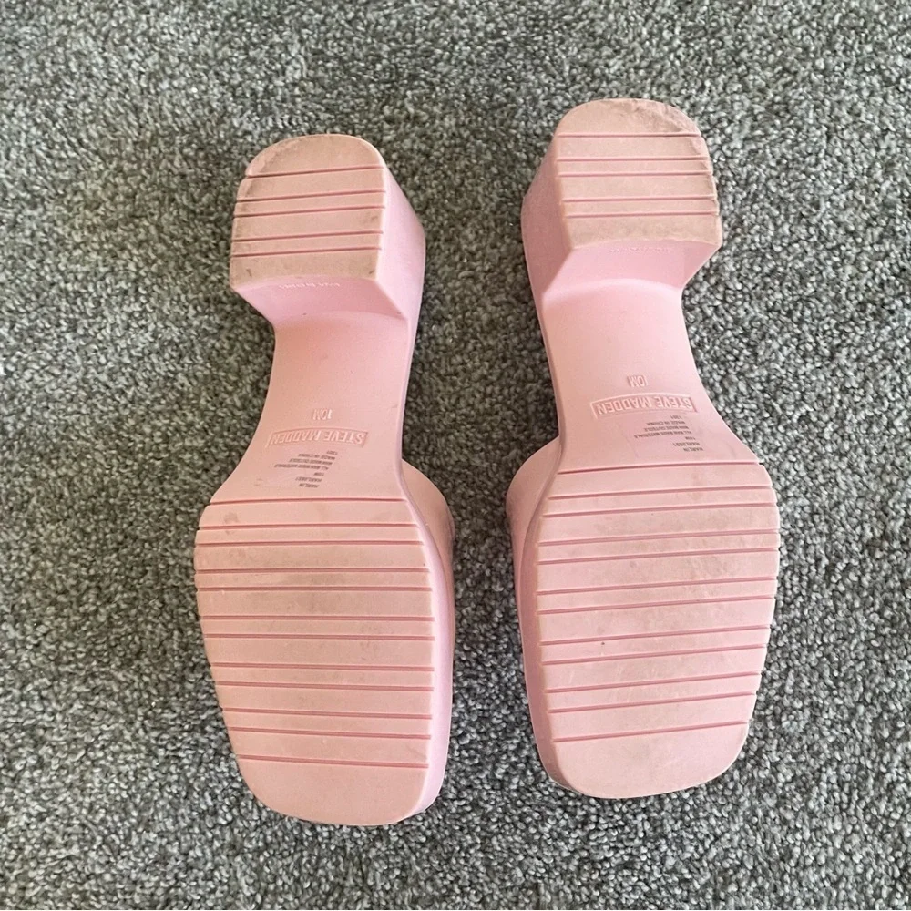 Steve Madden Harlin Sandals Women's Size 10 M Bubble Gum Pink Chunky Mules Y2K